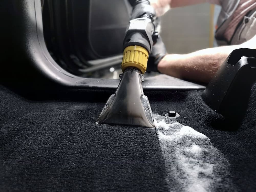 Tým specialistů VindiClean při práci